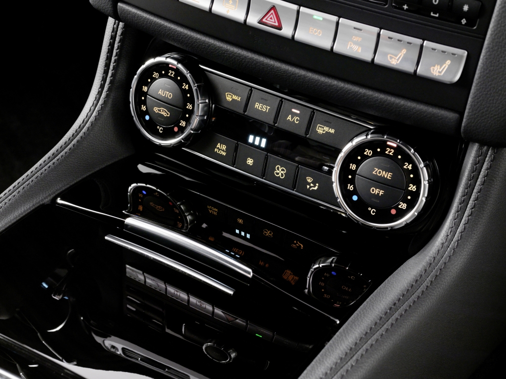 Stuttgart international - Mercedes-Benz CLS