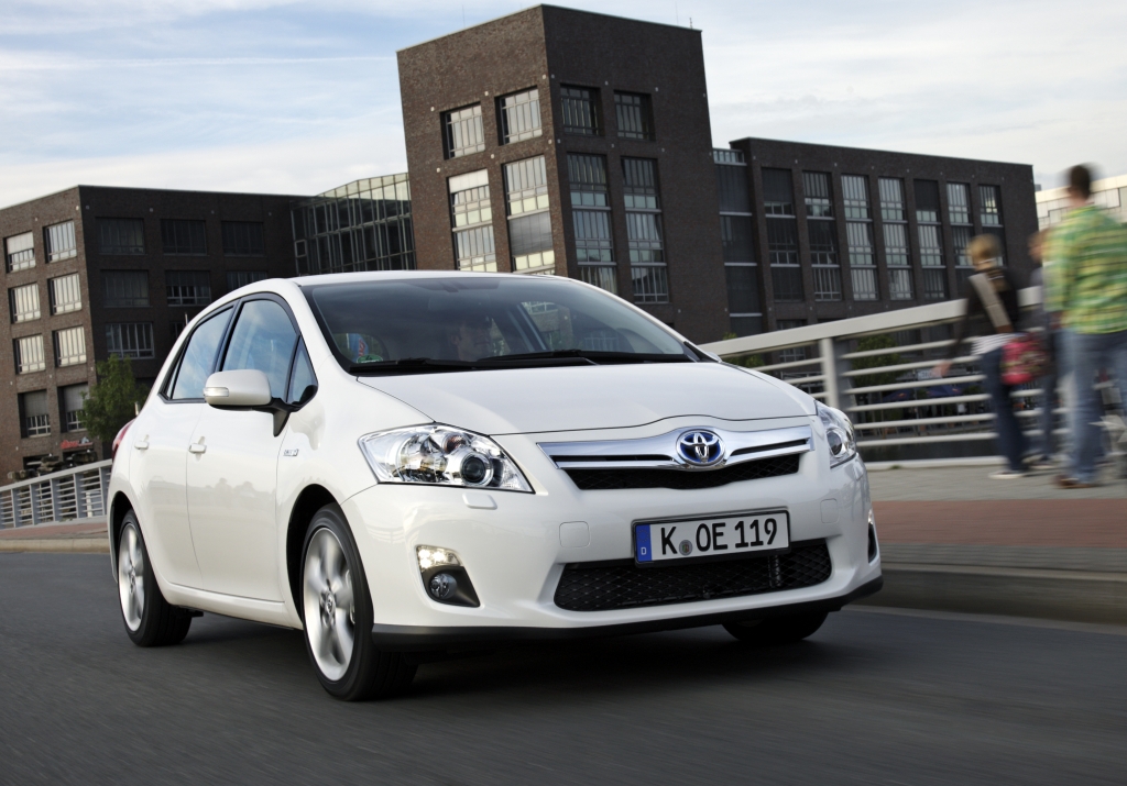 Toyota Auris Hybrid.