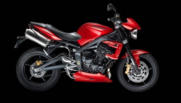 Triumph spendiert Zubehör im Wert von 525 Euro