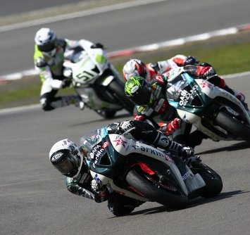 Triumph und BE1 setzen Zusammenarbeit fort
