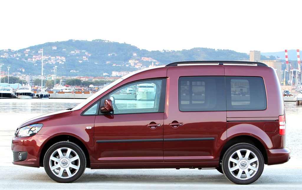 VW Caddy: Seitenansicht des Kompaktvans. 