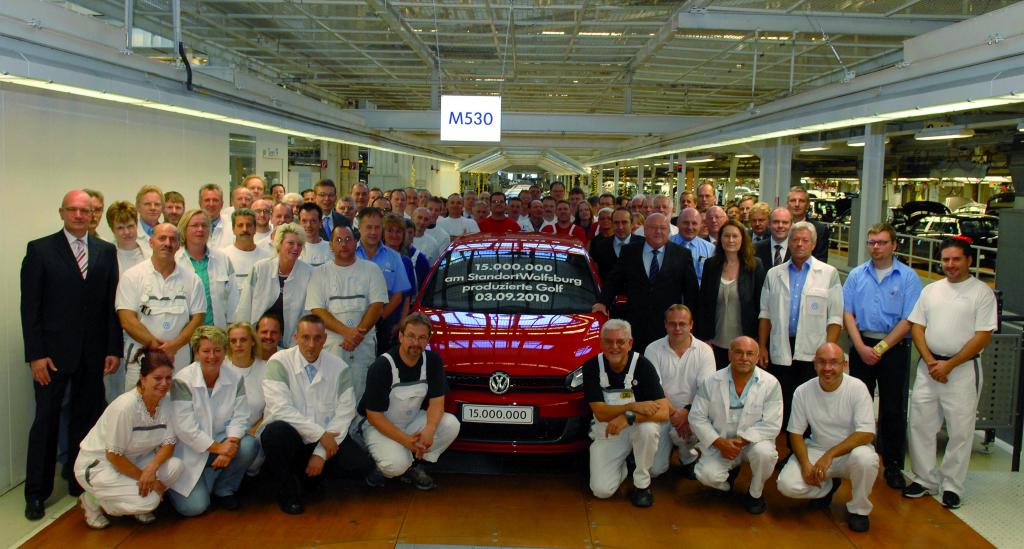 VW feiert 15 Millionen Golf aus Wolfsburg
