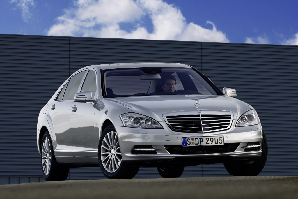 Vier Zylinder für die Mercedes S-Klasse 