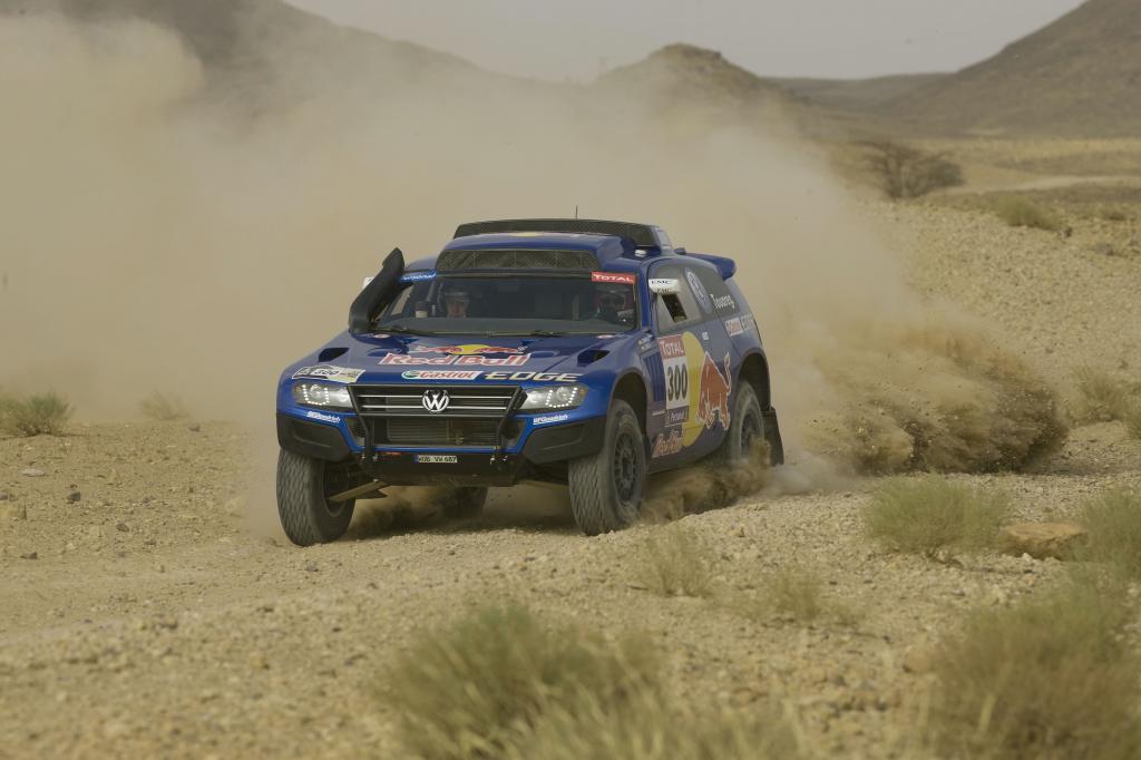 Volkswagen Race Touareg 3 startet bei Silk-Way-Rallye