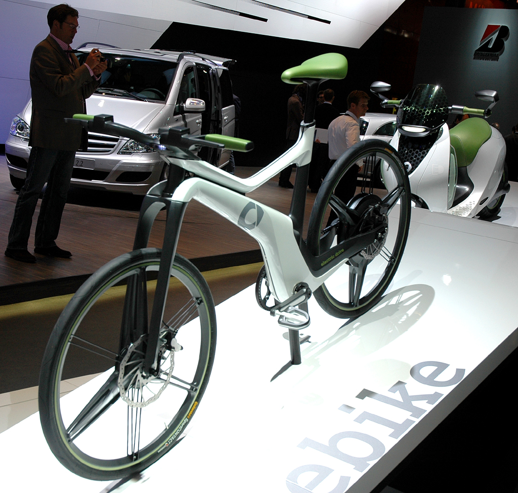 ... wie das neue E-Bike der Mercedes-Kleinstwagen-Tochter. 