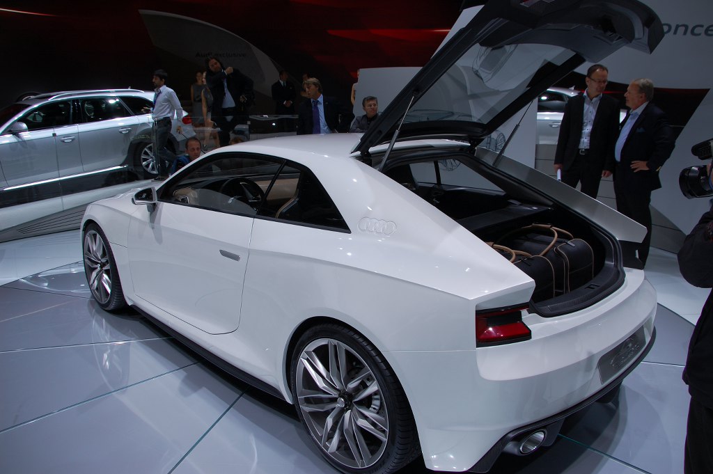 Audi e-tron Spyder - Rein elektrisch reicht nicht mehr