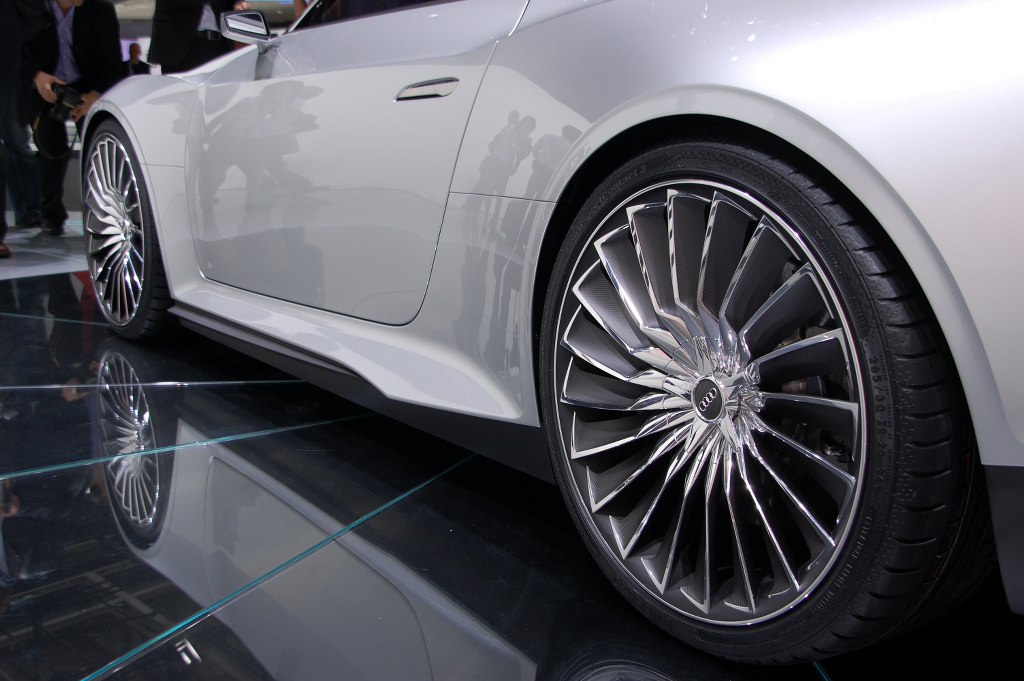 Audi e-tron Spyder - Rein elektrisch reicht nicht mehr