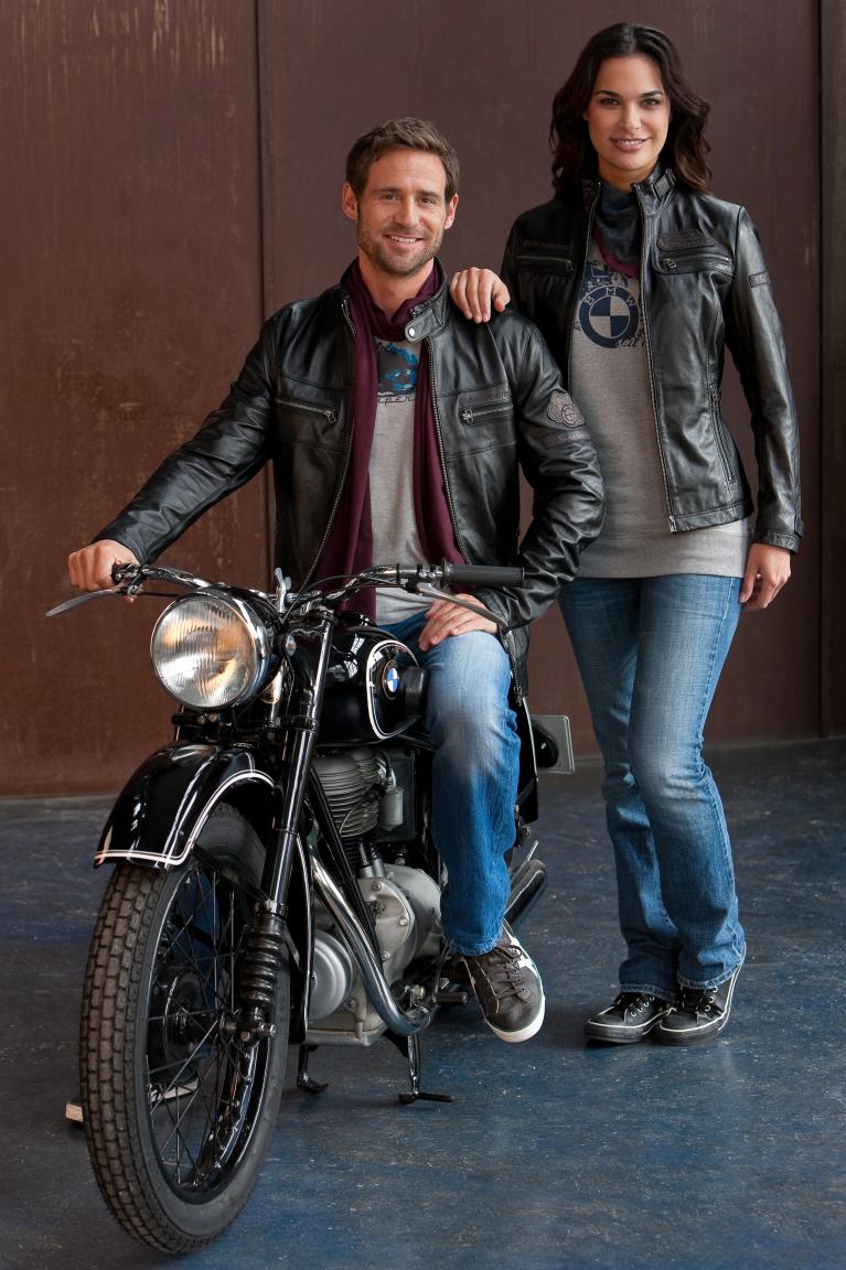 BMW Motorrad stellt Fahrerausstattung-Kollektion 2011 vor