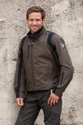 BMW Motorrad stellt Fahrerausstattung-Kollektion 2011 vor