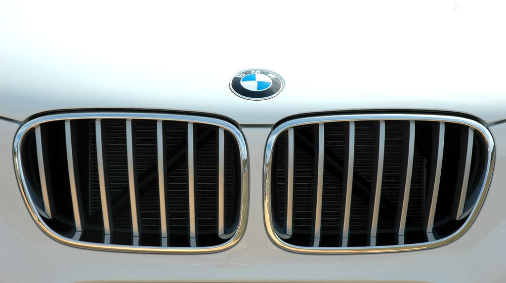 BMW X3: Die Kühlergrill-Niere ist noch markanter ausgeprägt. 