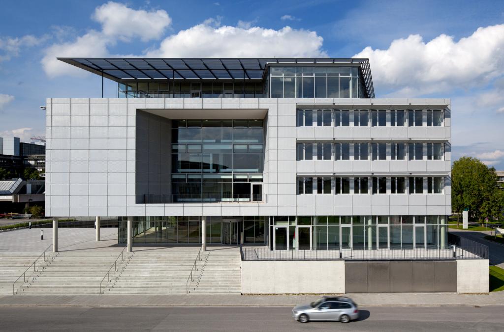BMW stiftet Uni-Gebäude im Wert von zehn Millionen Euro