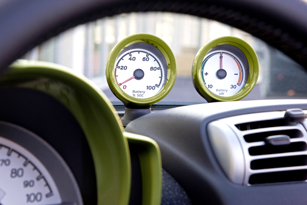 Blick ins Innere des Smart-Electric-Drive-Stromers. 