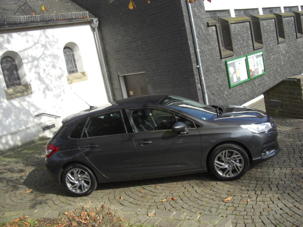 Citroën C4 startet unter 16.000 Euro - Französische Kampfansage an VW Golf und Co.