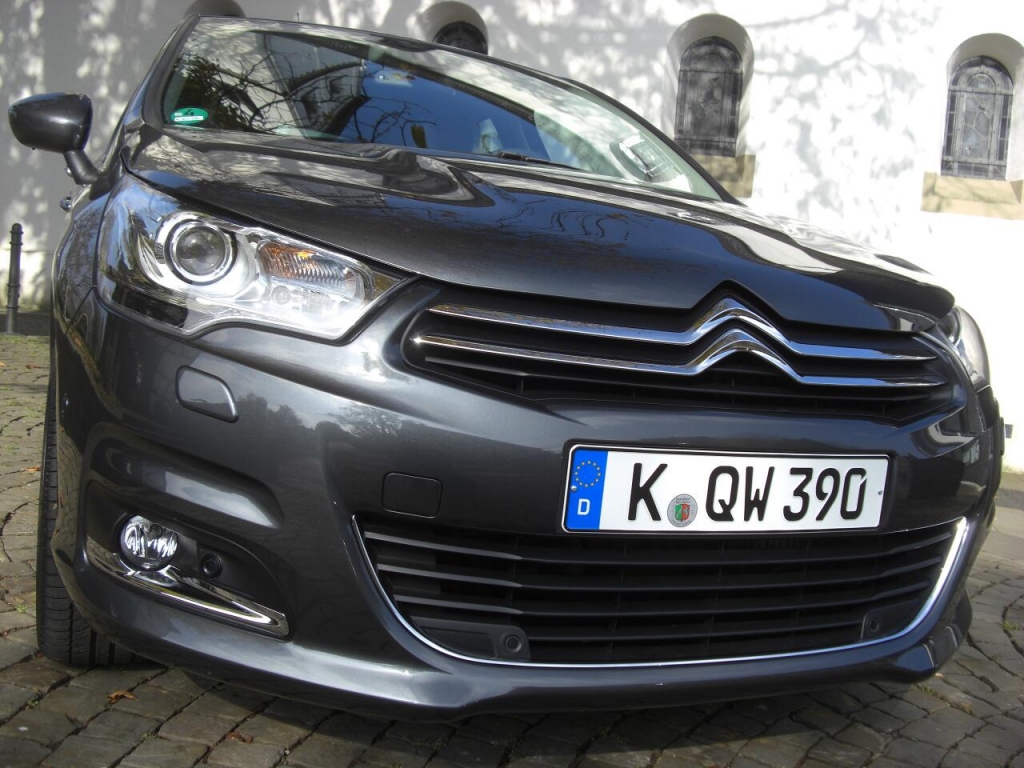Citroën C4 startet unter 16.000 Euro - Französische Kampfansage an VW Golf und Co.