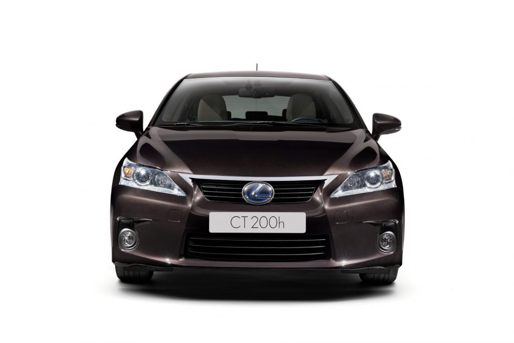 Der Lexus CT 200h rollt im kommenden Frühjahr auf die Straßen. 