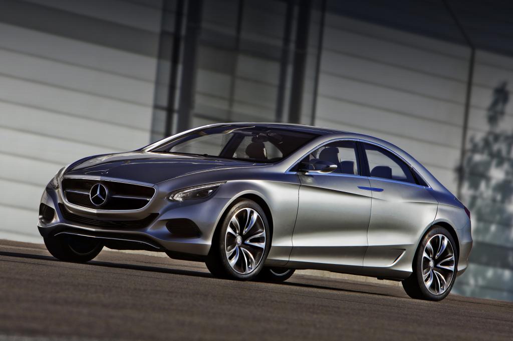 Der Mercedes F800 Style dürfte stilistisch die 2016 kommende, nächste E-Klasse vorwegnehmen