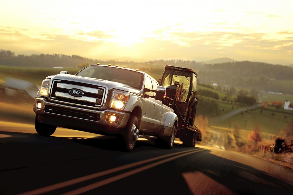 Der Super Duty ist nochmals größer und kräftiger als der F-150