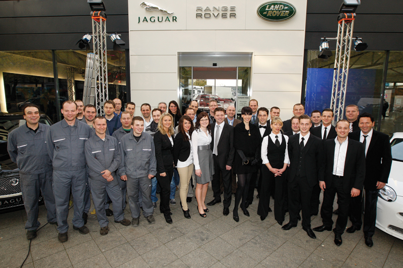 Dinnebier eröffnet Jaguar Land Rover-Autohaus am Kurfürstendamm
