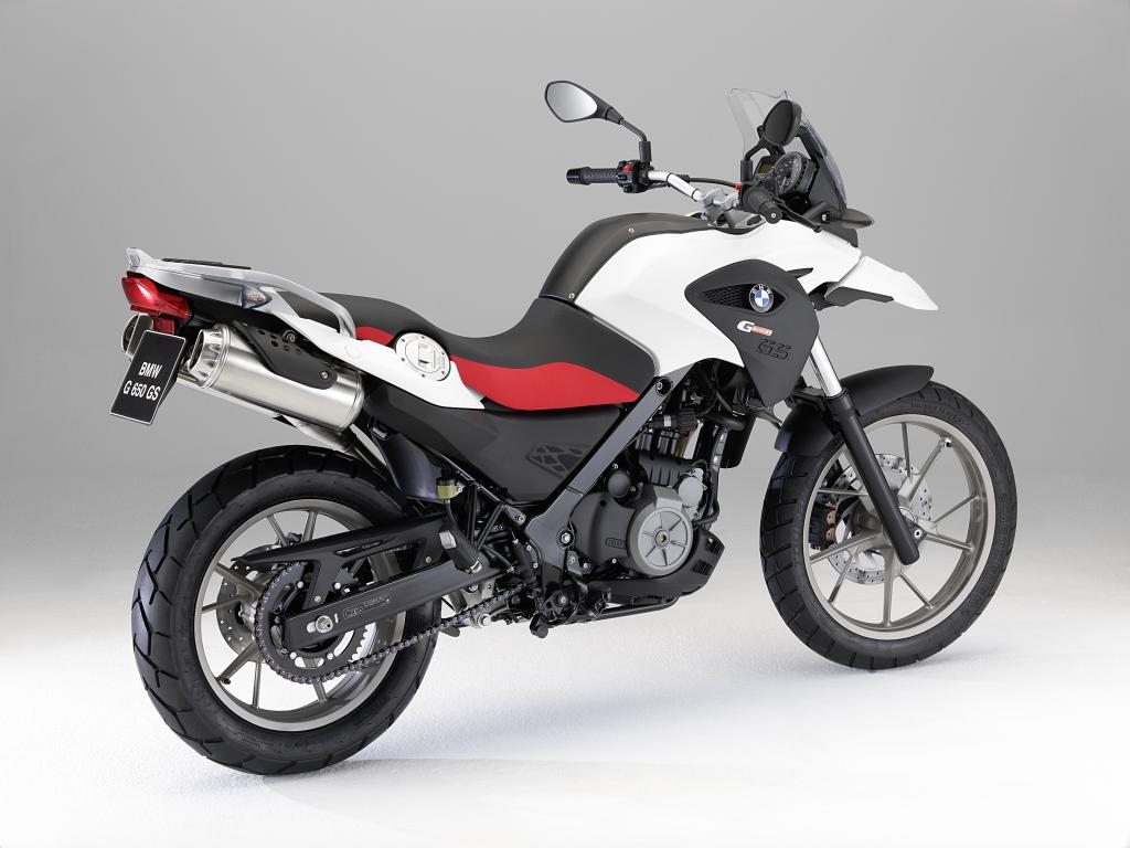 EICMA 2010: BMW stellt die G 650 GS vor