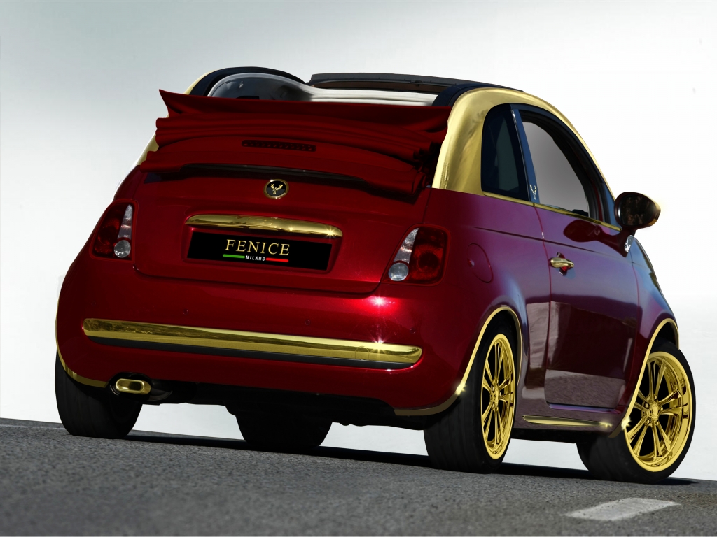 Eine Lackierung in der Nuance Deep Red, Bild: Fenice Milano