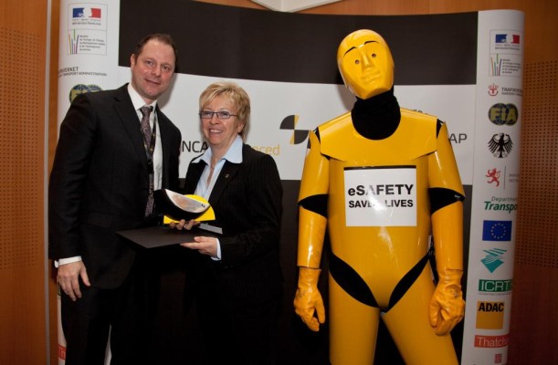 Euro NCAP zeichnet Opel aus