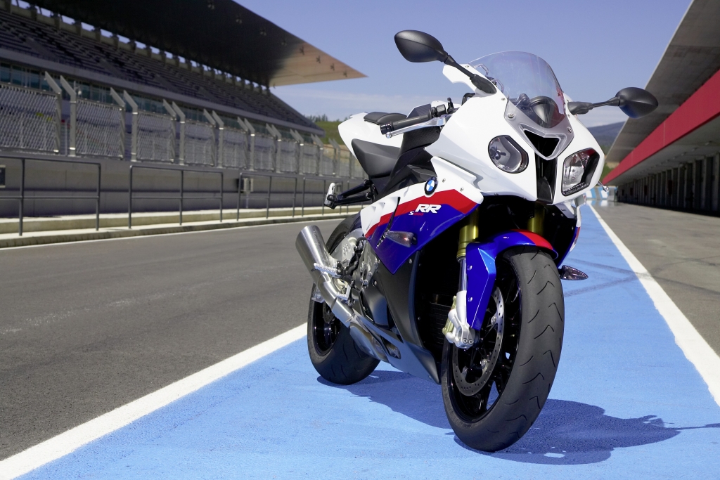 Fahrbericht BMW S 1000 RR: Mut zum Zug 