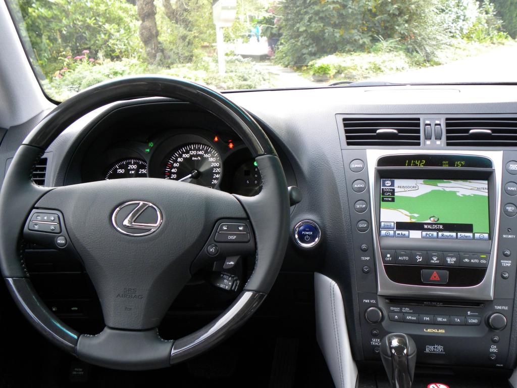 Fahrbericht Lexus GS 450h: Lammfromm und bärenstark