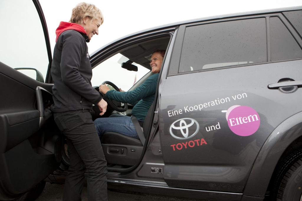 Fahrsicherheitstrainings für Mütter