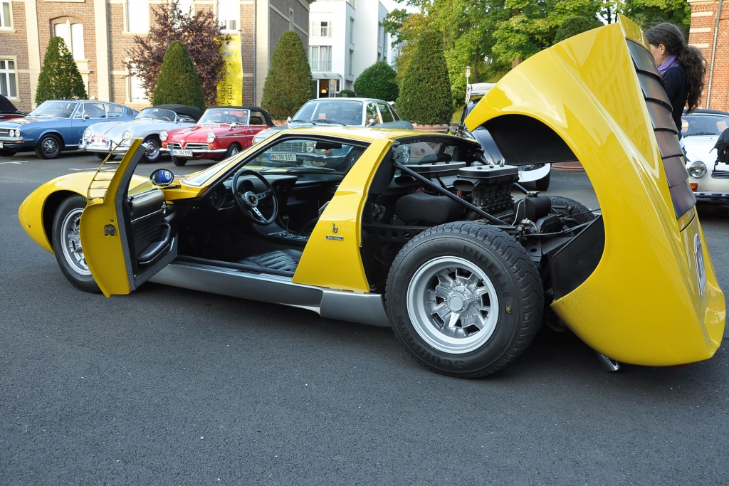 Faszination Lamborghini - Miura SV