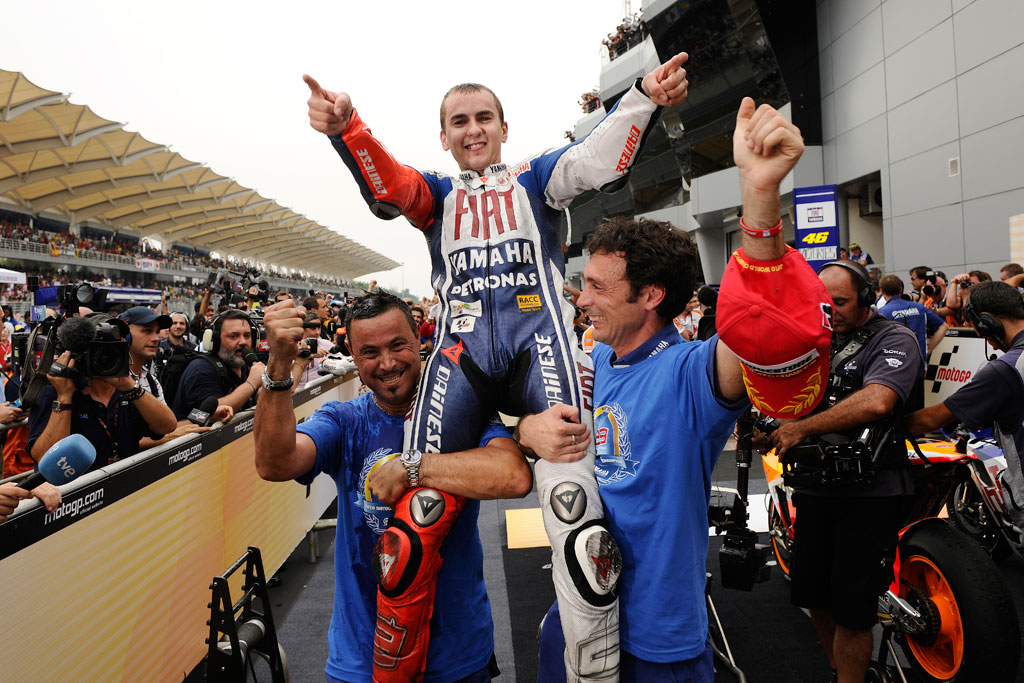 Fiat gratuliert MotoGP-Pilot Jorge Lorenzo zum Weltmeistertitel