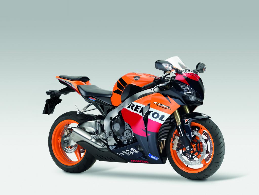 Honda Fireblade CBR 1000 RR im Repsol-Renndesign.