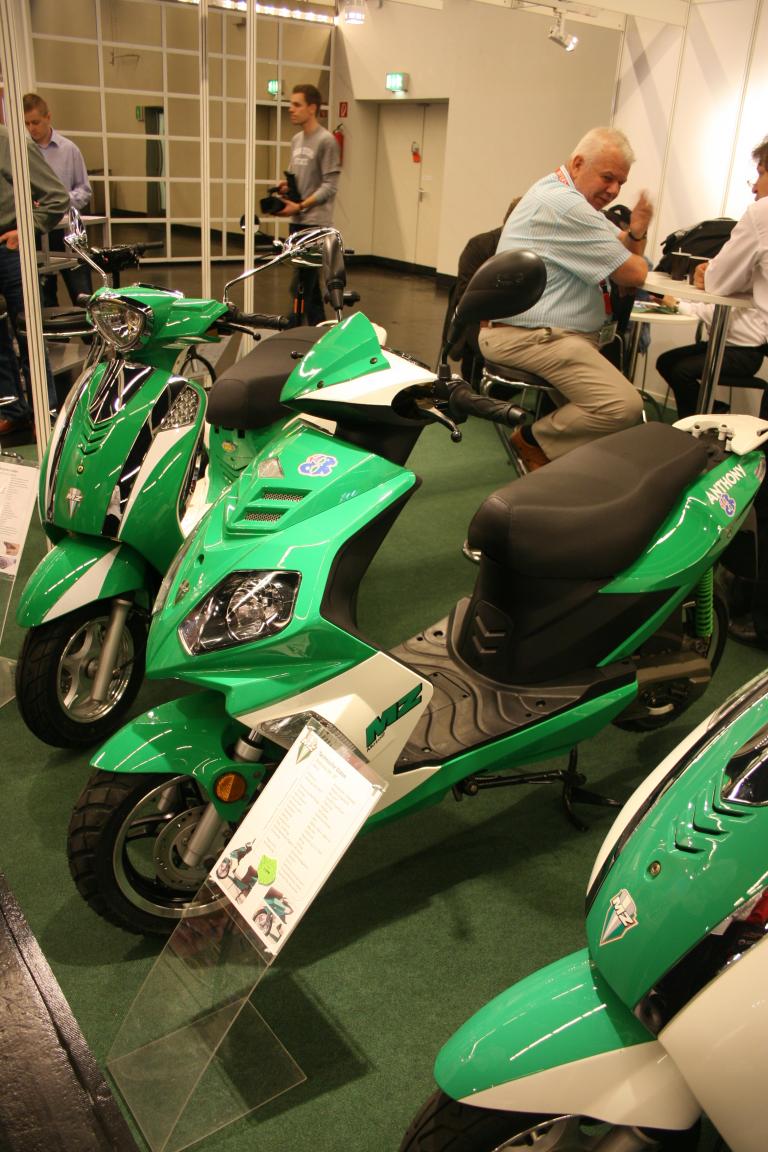 Intermot 2010: Die Steckdose siegt