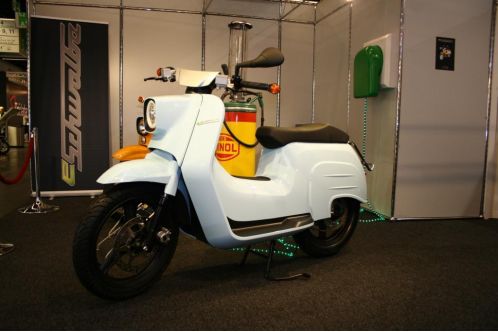 Intermot 2010: Die Steckdose siegt