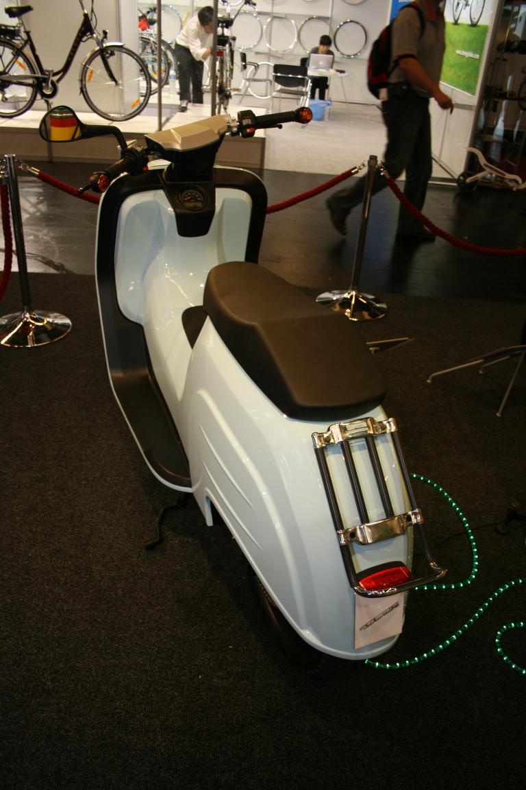 Intermot 2010: Die Steckdose siegt