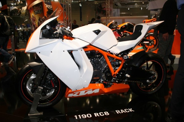 Intermot 2010: KTM 1090 RC8 Track für die Rennstrecke