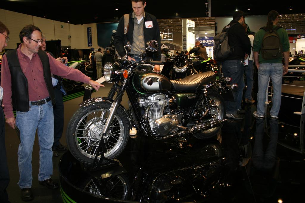 Intermot 2010: Kawasaki bedient mit der W800 erneut den Retrotrend