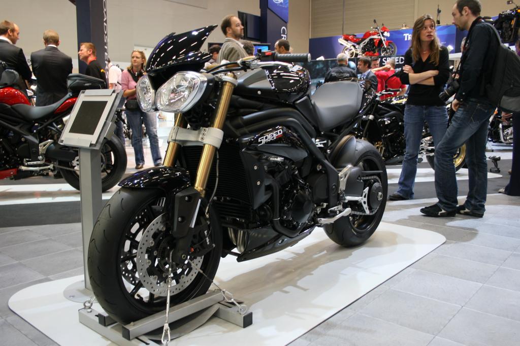Intermot 2010: Triumph zeigt neue Speed Triple 1050