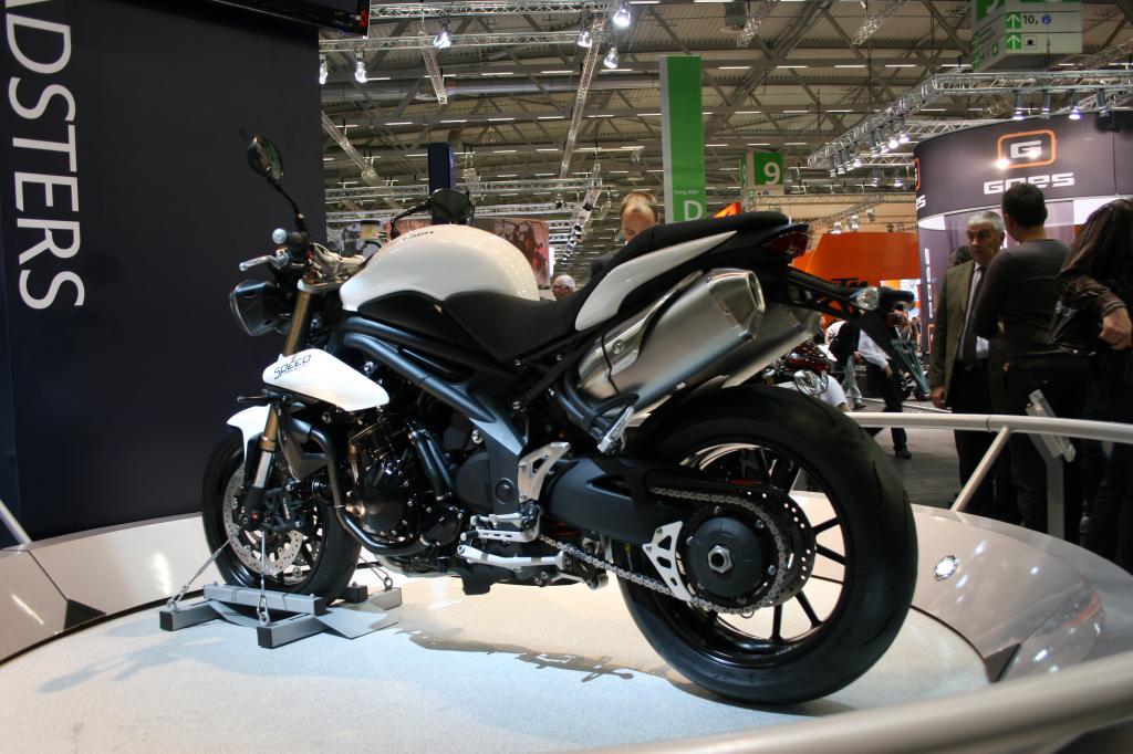 Intermot 2010: Triumph zeigt neue Speed Triple 1050