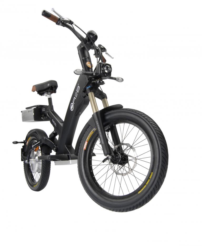 Intermot 2010: Ultra Motor präsentiert Excel mit portabler Batterie