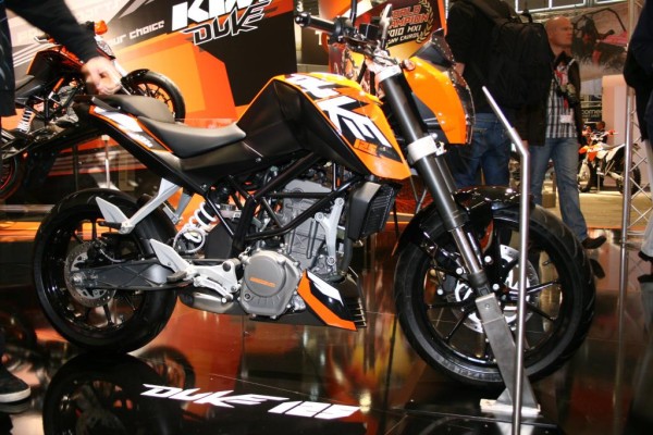 Intermot 2010. Premiere für die KTM 125 Duke