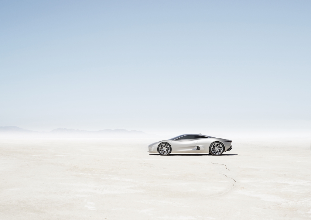 Jaguar C-X75: Mit Gasturbinen zu hohen Reichweiten 