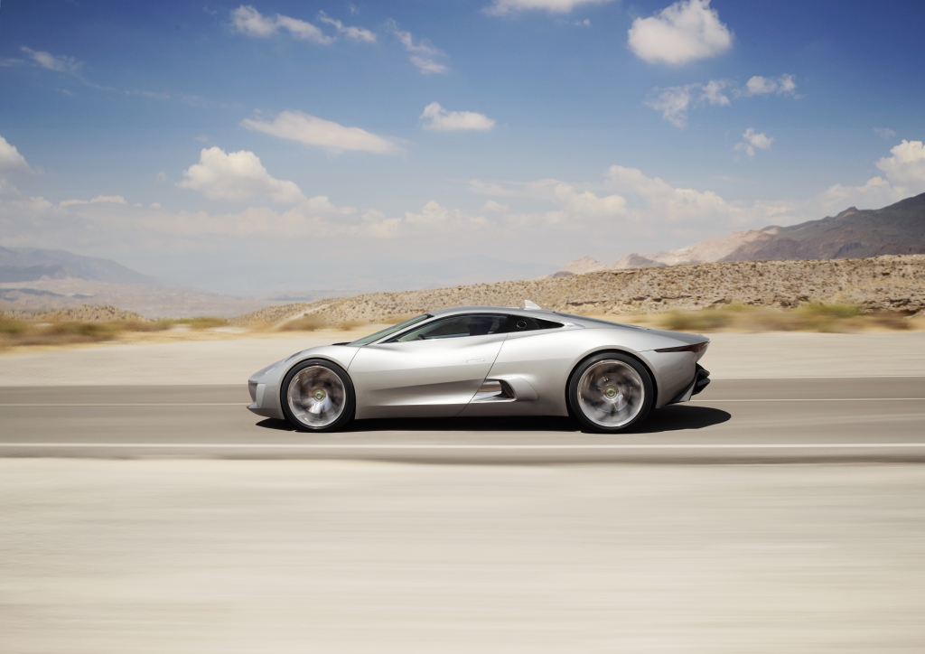 Jaguar C-X75: Mit Gasturbinen zu hohen Reichweiten 