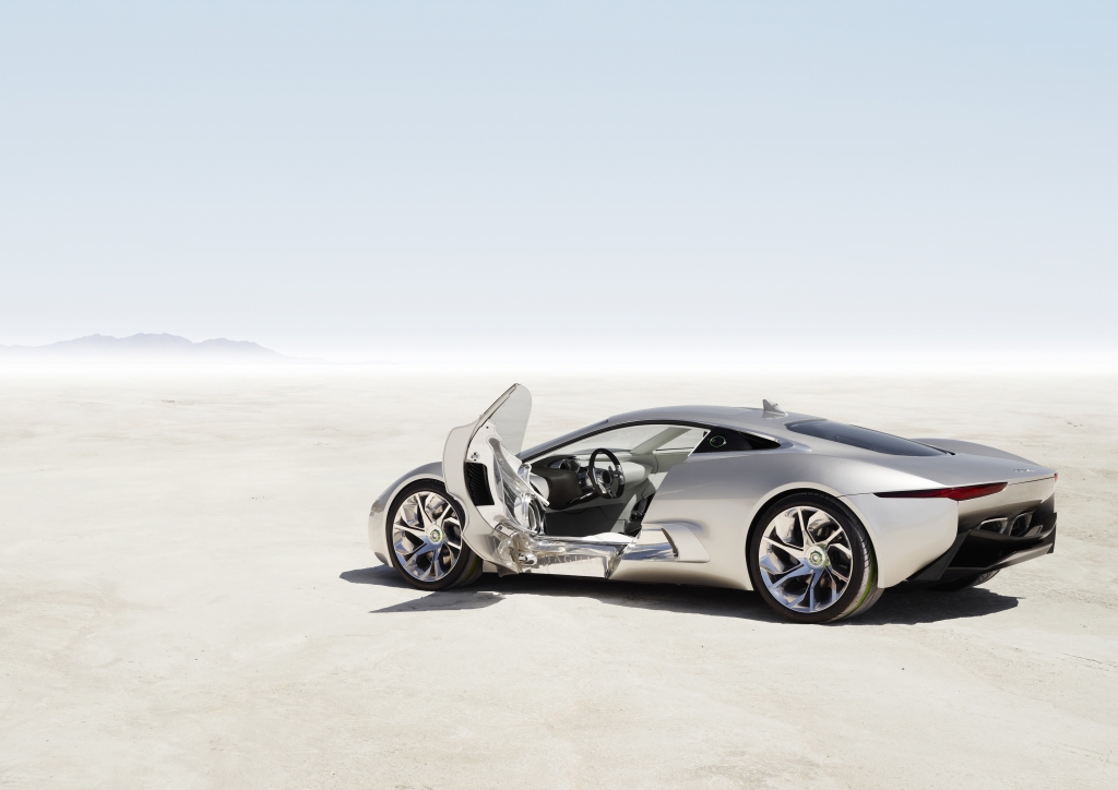 Jaguar C-X75: Mit Gasturbinen zu hohen Reichweiten 