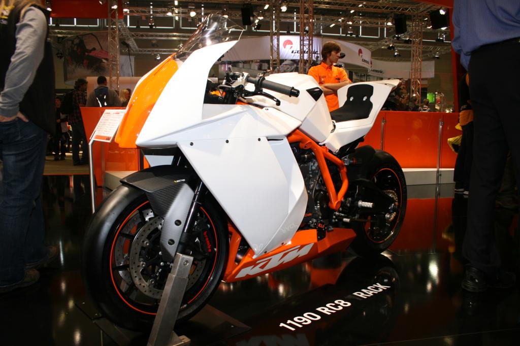 KTM 1190 RC8 Track.