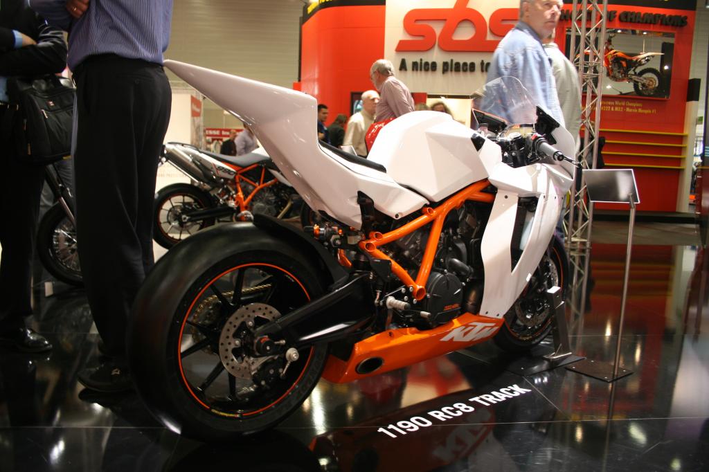 KTM 1190 RC8 Track.