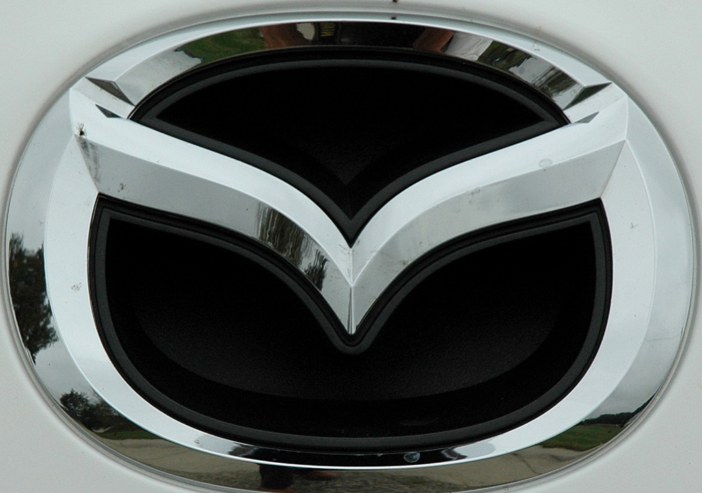 Mazda hebt Prognose fürs Geschäftsjahr an