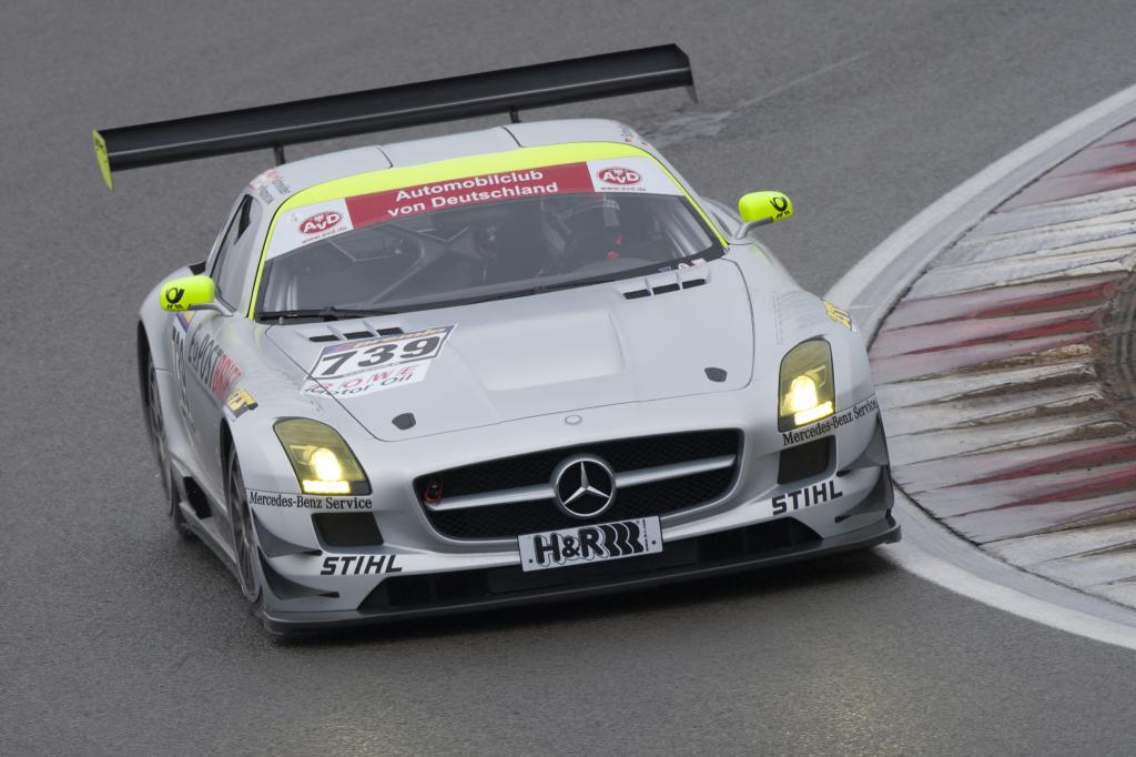 Mercedes-Benz SLS AMG GT3 beim 9. VLN-Lauf auf dem Nürburgring