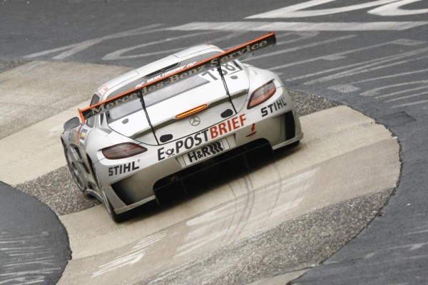 Mercedes-Benz SLS AMG GT3 gewinnt auf dem Nürburgring
