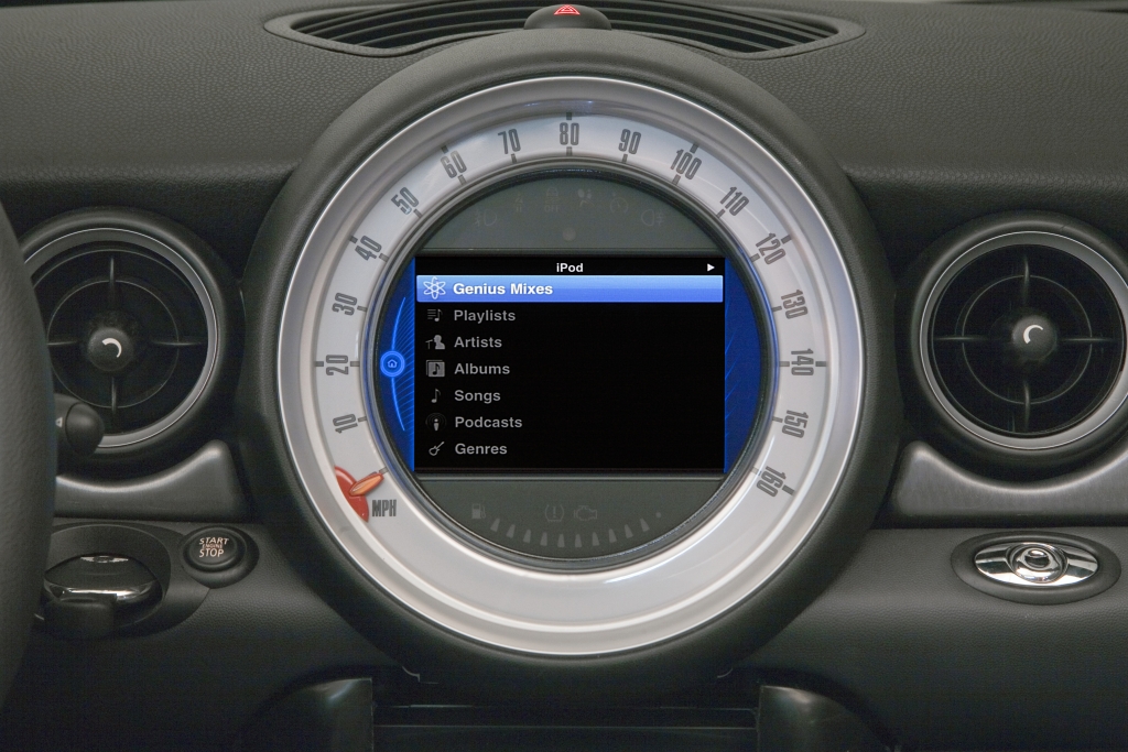 Mit Connected Drive verbindest du dein iPhone oder deinen iPod mit dem BMW Soundsystem