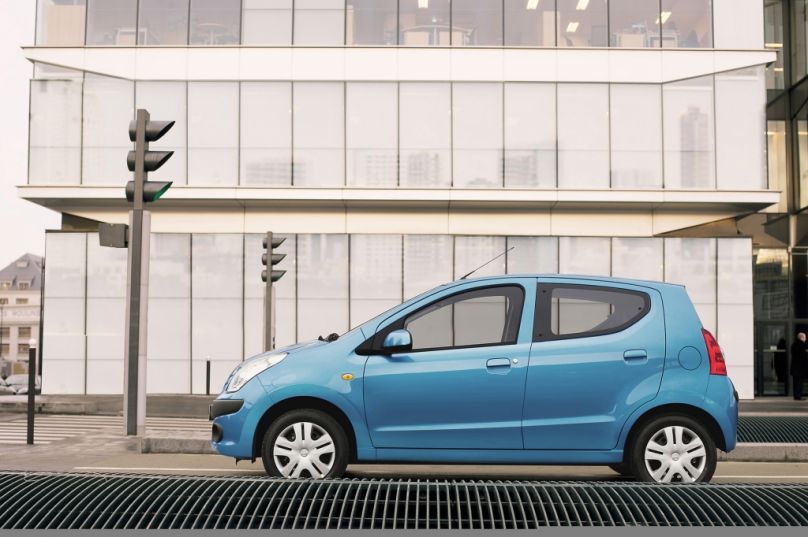 Nissan Pixo